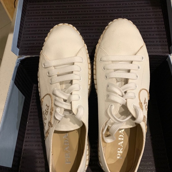 Prada Sneaker - Picture 3 of 6